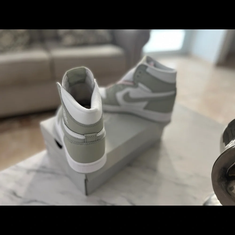 New - Picture 3 of 3